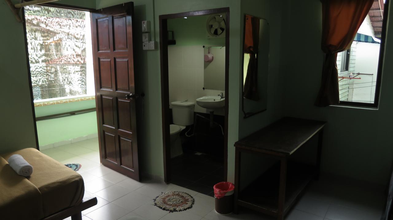 Pangkor Guesthouse Spk Kampong Sungai Udang Exteriér fotografie